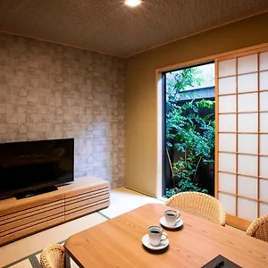 Rinn Tsukinowa 度假居